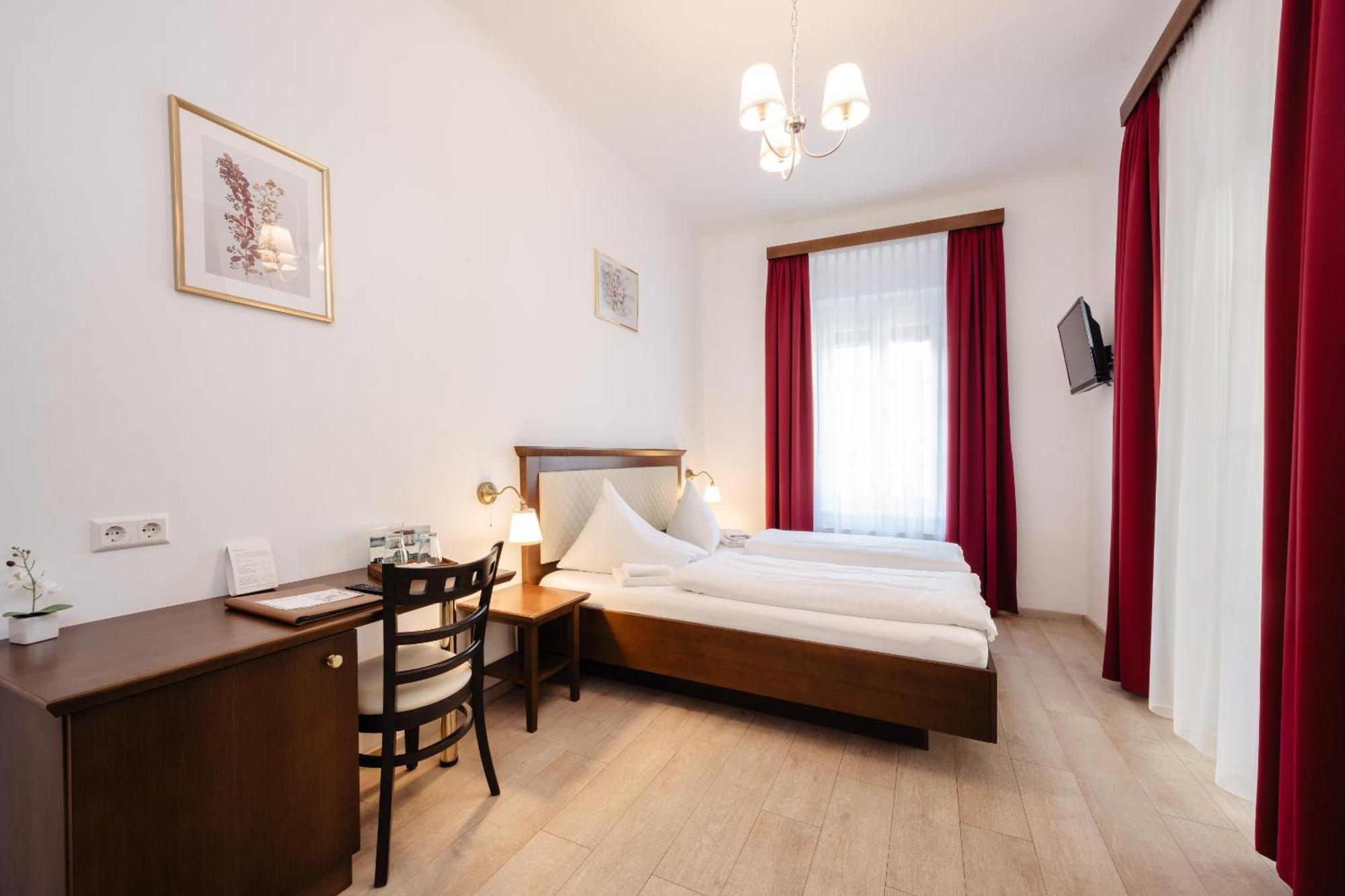 Landhotel Freitag Sankt Paul im Lavanttal Kamer foto